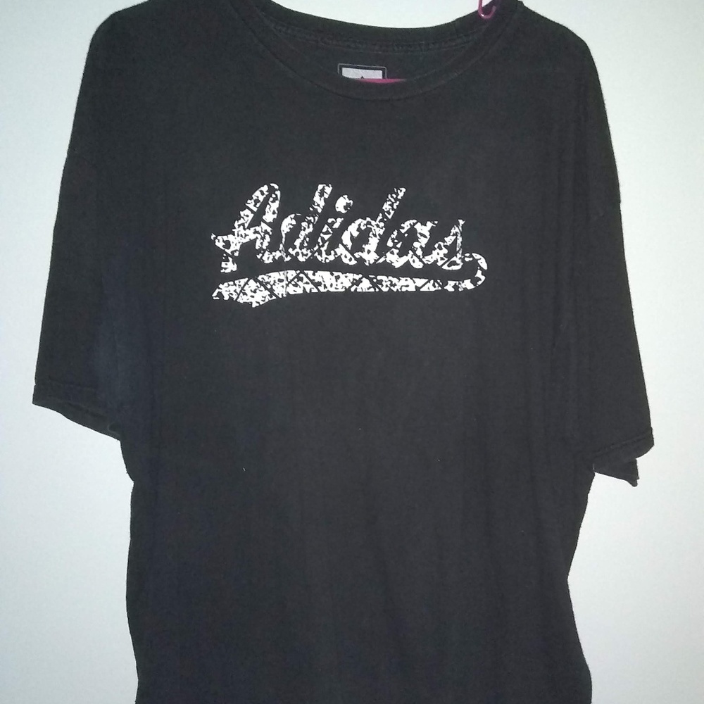 Adidas T-Shirt